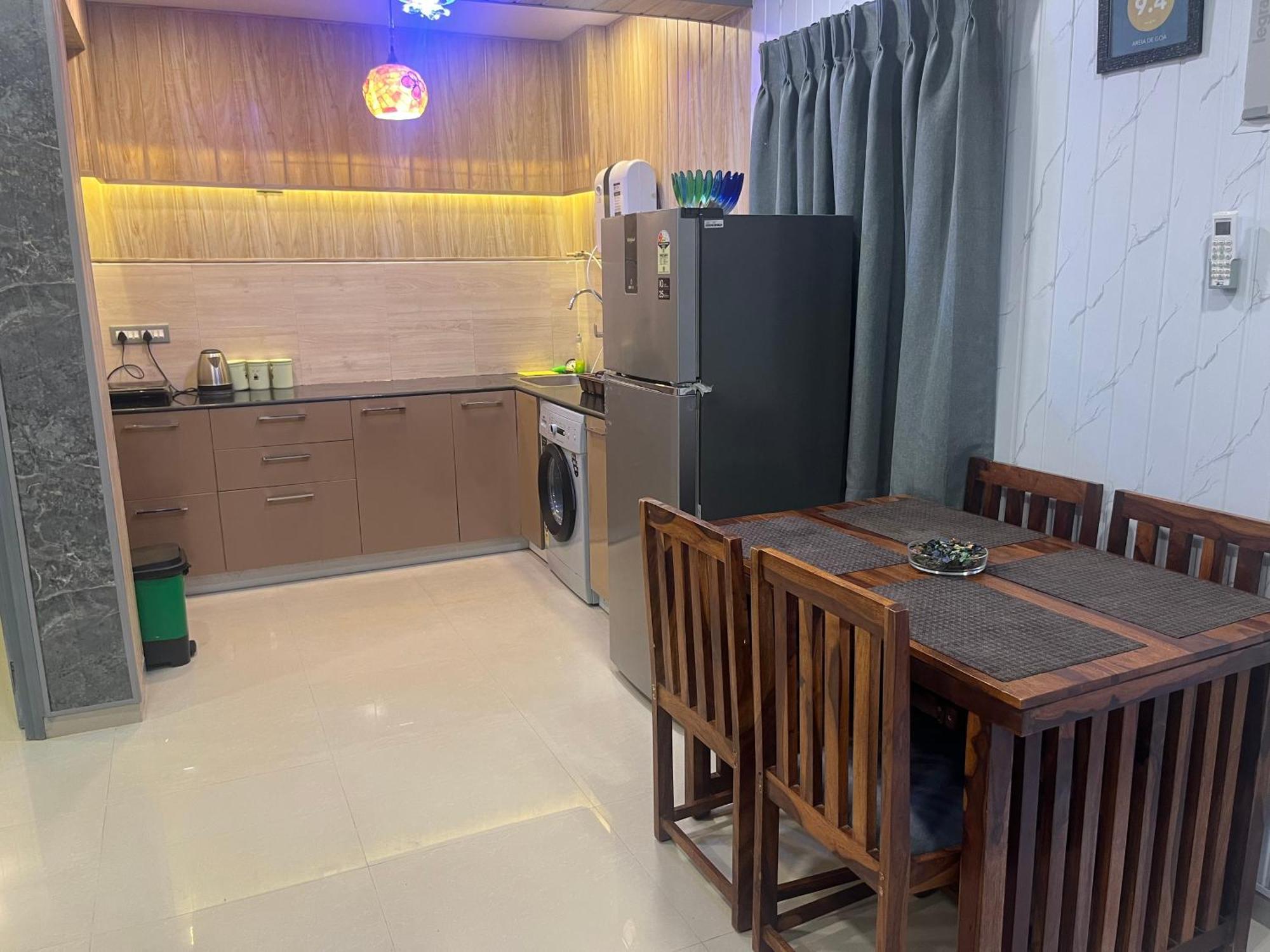 Areia De Goa, Comfort Stay Apartment Near Baga Beach Esterno foto